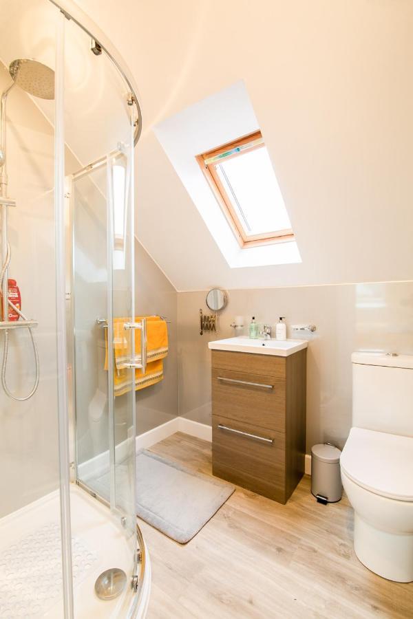 Allt Mor Rentals - Chalet With Hot Tub, And Studio Apartment No Hot Tub Ройбрідж Екстер'єр фото