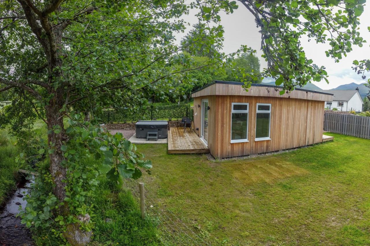Allt Mor Rentals - Chalet With Hot Tub, And Studio Apartment No Hot Tub Ройбрідж Екстер'єр фото